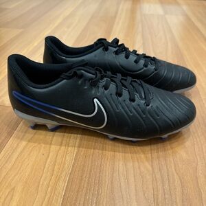 Nike Women’s Black Soccer Cleats